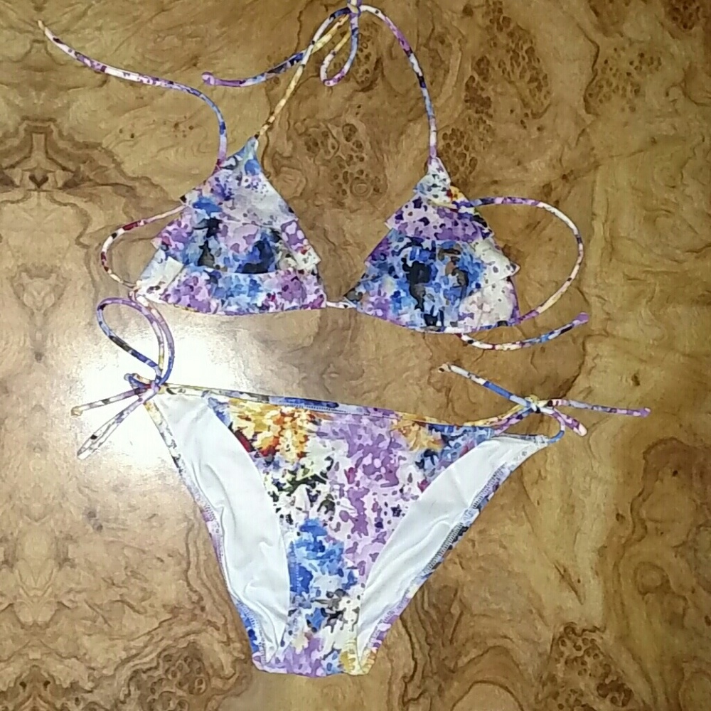 Victoria's Secret bikini